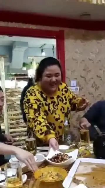  传说中的腰子姐,来了老弟,哈哈