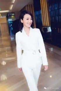  闫妮年过40却美上巅峰,佟掌柜的这剂强效美容针你要认真效仿