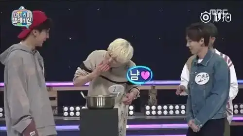  winner挑战屁股夹筷子,徒手吃很烫的食物