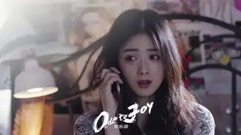  她是苦孩子出身,却靠演白富美成名,哪有什么演技爆表,不过是百炼成钢