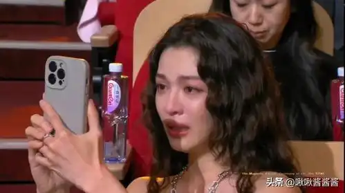  白玉兰这一夜宋佳的发言,送花的闫妮,表情失控的关晓彤钟楚曦