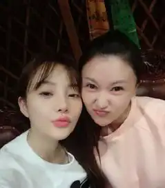  甘薇庆生与姐妹团开印度风派对包贝尔抢镜