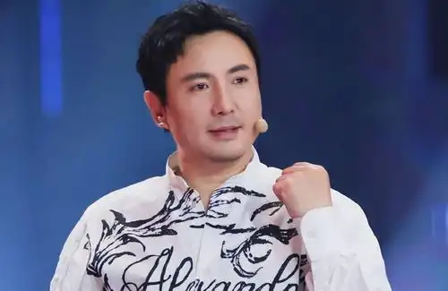  沈腾过生日聚会喝了不少,让同样喝多的谢娜把账结了,后悔不已