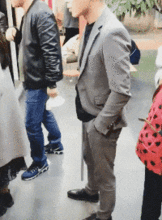  怕不是偷的吧