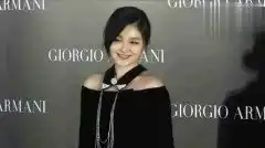  大小s三姐妹罕见同框,与范玮琪夫妇聚会,大s表情抢镜