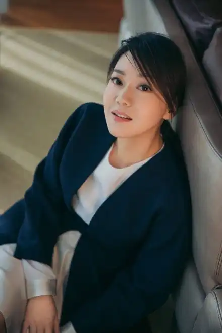  瘦才是王道,闫妮身材上热搜女孩子就要变成更美好的自己
