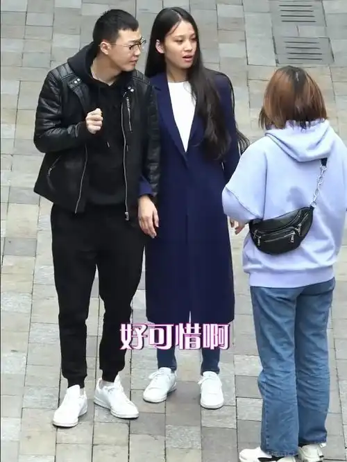  帅哥配美女叫才子佳人,丑男配美女叫什么呢