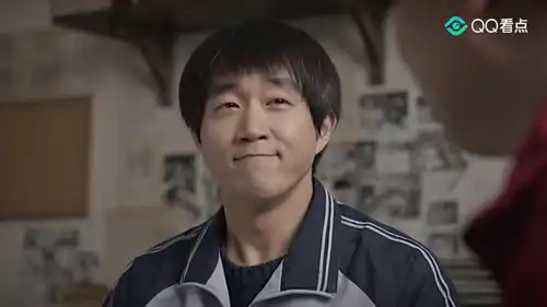  正峰哥哥带弟弟妹妹们玩大富翁,有点搞笑