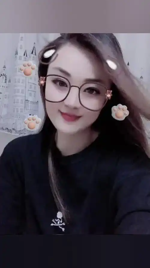  谁能借我5千,让我七夕出去疯玩几天,分期还款5年,每年1千,每天2块7,天天给你发红包,上午1块3,下午1块4