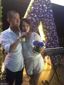  文章当导演超敬业拍夜戏烟不离手还玩壁咚