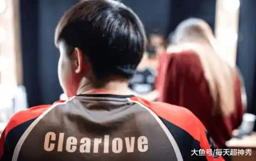 明凯表情包官博