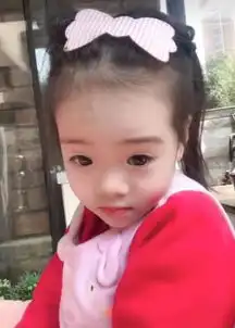  杨威爱妻晒小女儿动态,模样搞怪调皮萌翻天