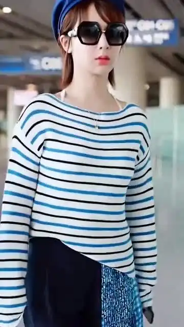  杨紫最近私服太时髦,瘦了后衣品上升,条纹衫穿出时尚范