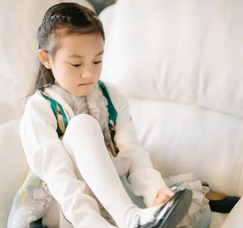  小沈阳女儿才叫女大十八变,五官长开气质凸显,还撞脸金高银