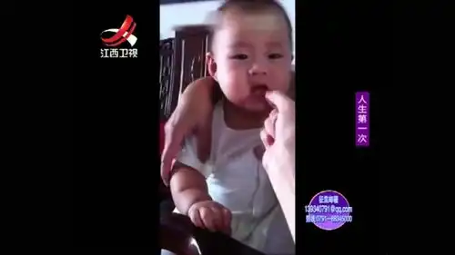  宝宝吃芥末合集,舔一口芥末就能让宝宝提神醒脑,小表情太可爱了