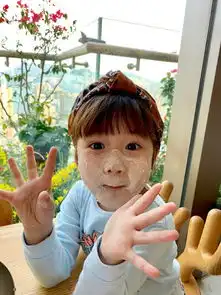  组图陈浩民老婆带女儿bella敷面膜小公主嘟嘴卖萌太可爱