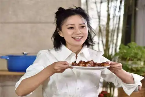  戏红人不红的4位女星,演技相貌都不差,为何难做主角