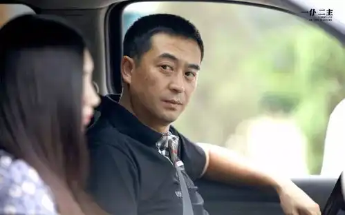  有少女杀手之称的张嘉译背是如何驼的