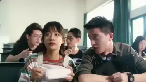  薛桐在不喜欢你的人面前的你,你做什么都没用,舔狗是不得好死的