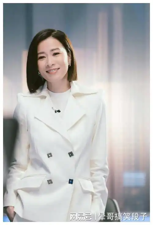  贾玲半年蜕变记从新代言人