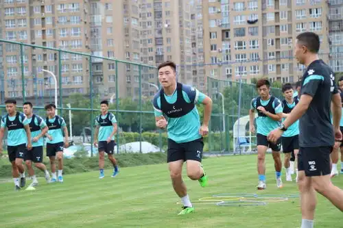  云动态斗图必备,支云狼兵表情包又双叒来啦
