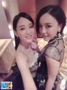  高清吕佳容薄纱装抢镜陈乔恩摆羡慕表情卖萌