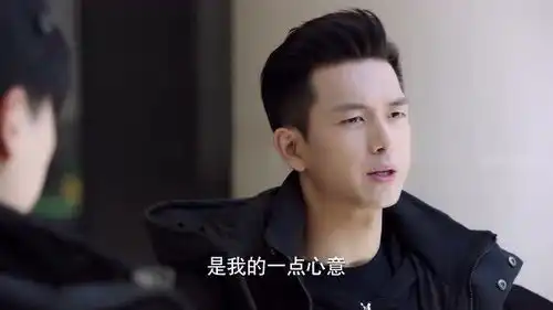  韩商言出手好大气哦,竟然给每个人包这0么多红包我也好想有个这样的老大哦