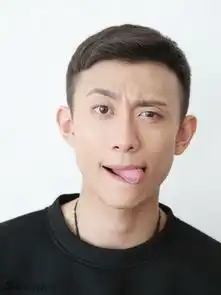  组图张一山表情包超萌嘟嘴吐舌斗鸡眼