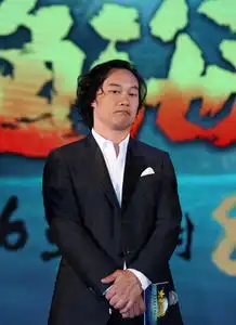  陈奕迅又来贡献表情包了翻白眼jpg