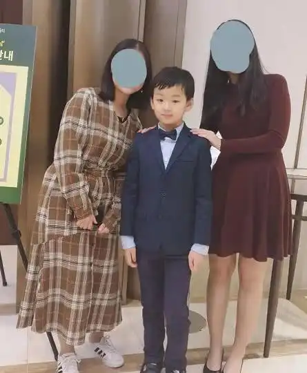 大长腿表情包美女宋民国