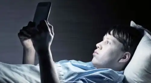  熬夜不仅仅是伤身,看完这个大危害,你还敢熬夜吗