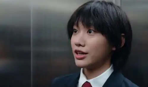  全程瞪眼,五官乱飞表情狰狞,闫妮女儿把演技炸裂玩出新花样
