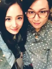  高圆圆贾静雯闫妮姚晨娱圈真假闺蜜大起底