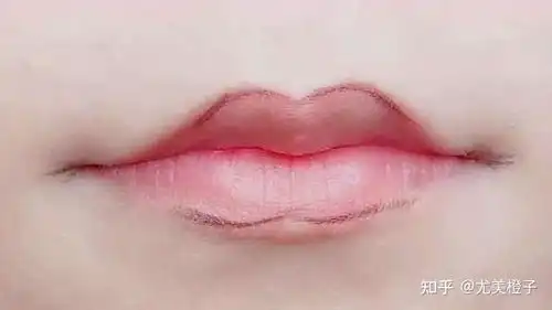  你说嘴巴嘟嘟,嘟嘟嘟弹嫩果冻唇