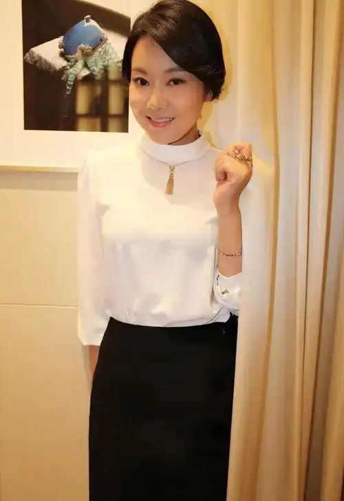  从头美到脚的演员闫妮