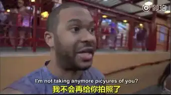  陪女朋友去迪士尼的男孩都会沦为工具人但结局这一吻还是挺虐人