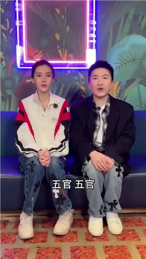  张大大自曝好朋友是杨幂baby表情惊讶气到打人