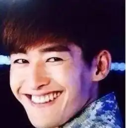  邪魅狂狷微微一笑,这些当红男星们笑起来都邪气凛然