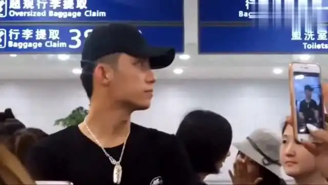  黄景瑜颜狗来舔屏了素颜的瑜最好看很多小表情超可爱