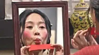  35岁离婚,48岁逆袭为第一腿精,闫妮离婚这13年里,都经历了什么
