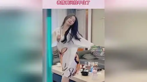  美女沉迷自己的世界,突然看到老公回来了,表情瞬间挂不住了