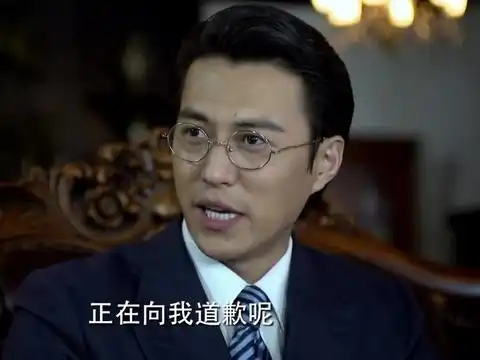  伪装者大姐一出场真是八方退散,明楼秒怂,汪曼春表情更逗