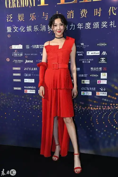  表情众星在北京出席活动,李晔的大长腿,海陆的表情,杜旸的服装,美快资讯表情