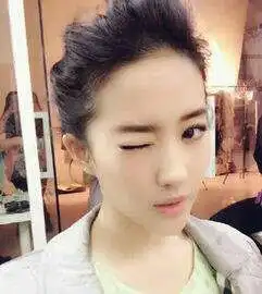 龙图wink眨眼表情包