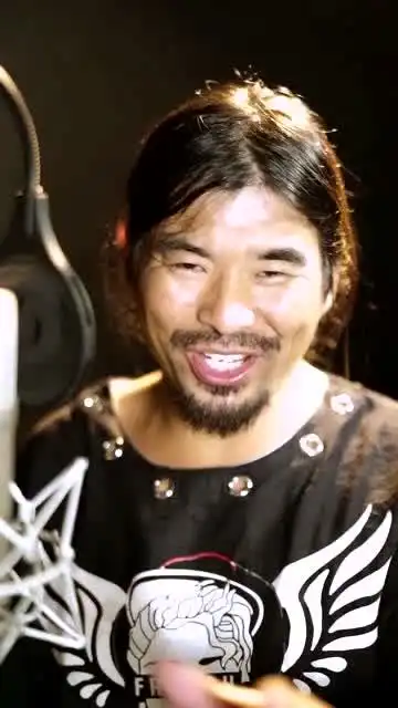  面筋哥翻唱水手,这表情真喜感