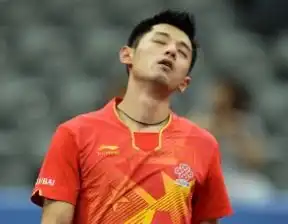  乒乓球球服圆领好还是翻领好