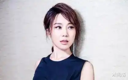  2004年,闫妮正在厨房做饭,丈夫邹伟突然冲进来说我们离婚吧女儿归你
