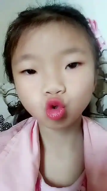  嘴巴嘟嘟,嘟一下就回来呀