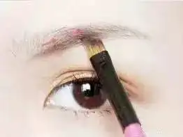  马思纯换上了翼飞眉,可软萌可御姐,怎样都美