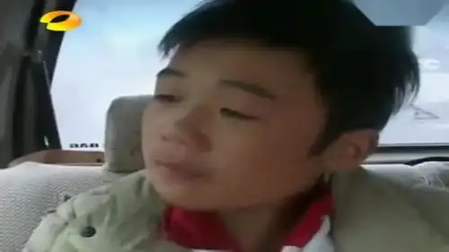  变形计搬砖母亲扔下14块钱转头就走富二代感动跪地大吼啊